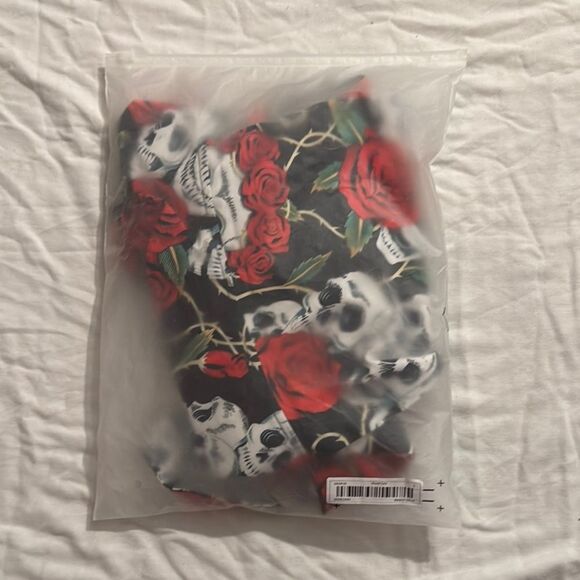 Skull and Rose Dress - Black and Red - Picture 3 of 5